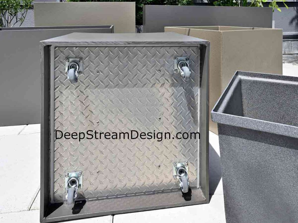 Click to DeepStream's website to see more commercial HDPE planters